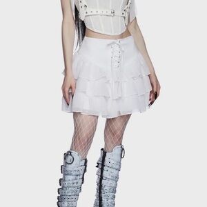 High-waisted ruffled mini skirt